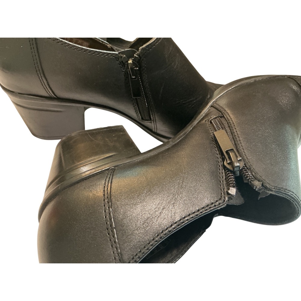 Clarks Collection Adriel Viola Black Leather Ankle Bootie Shoe Women's 10 M - Picture 8 of 9